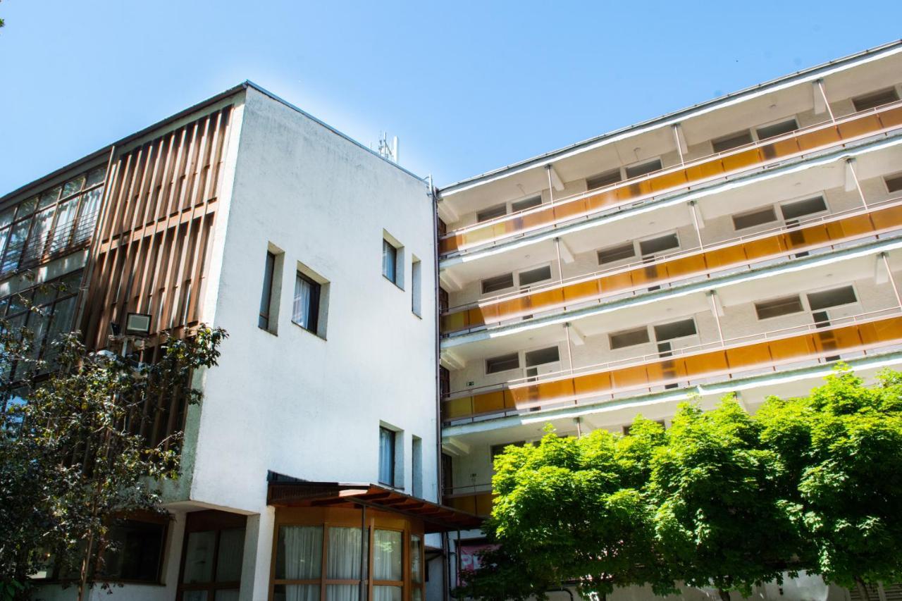 CE Napfény Hotel Siófok Extérieur photo