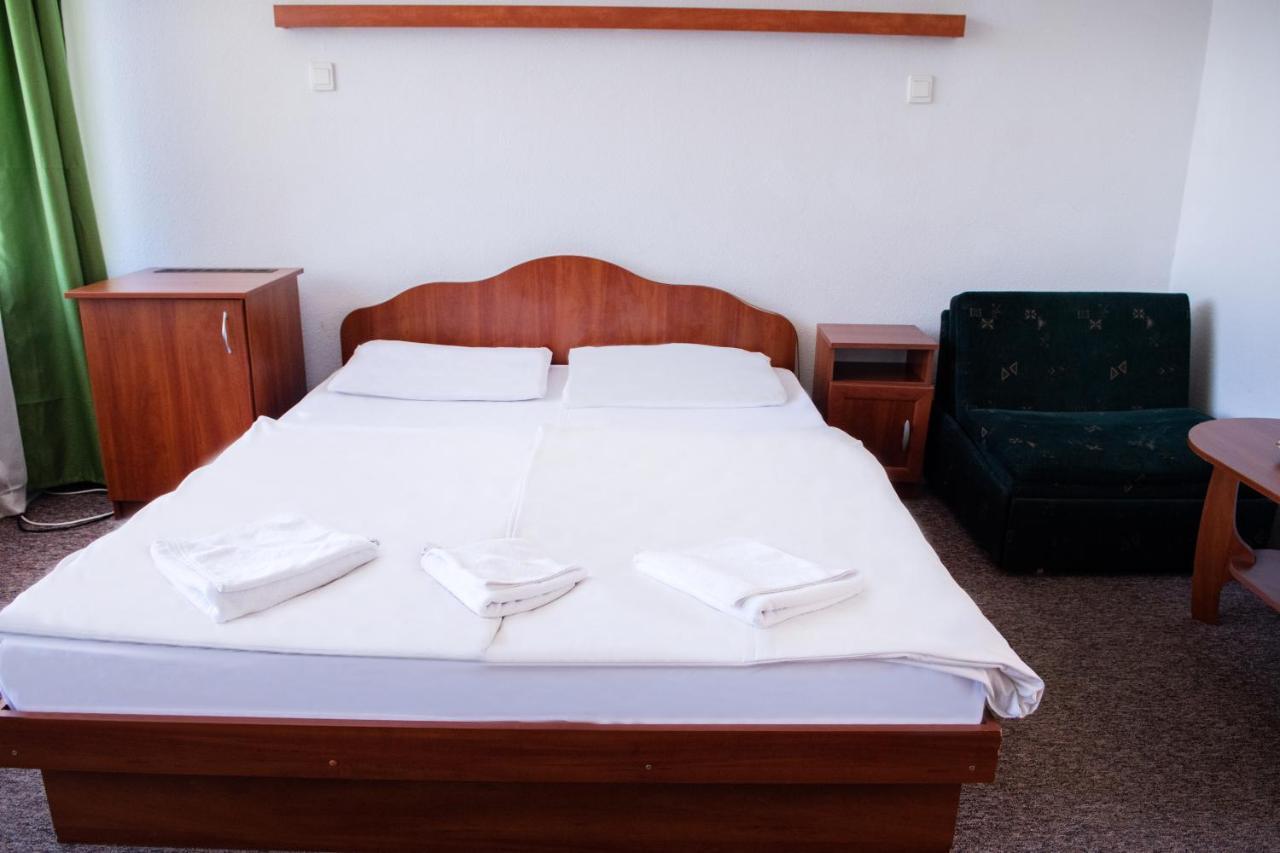 CE Napfény Hotel Siófok Extérieur photo
