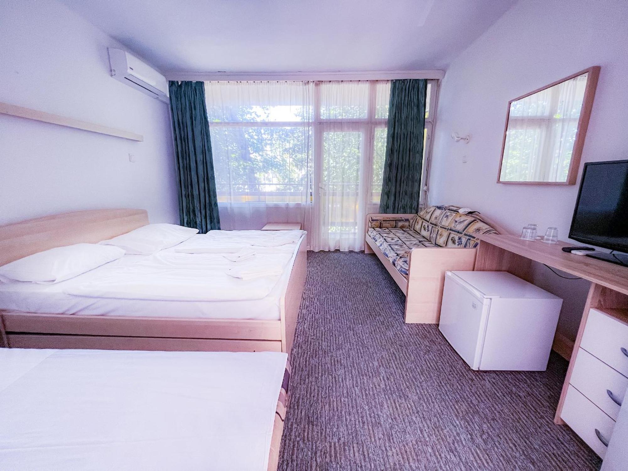 CE Napfény Hotel Siófok Extérieur photo