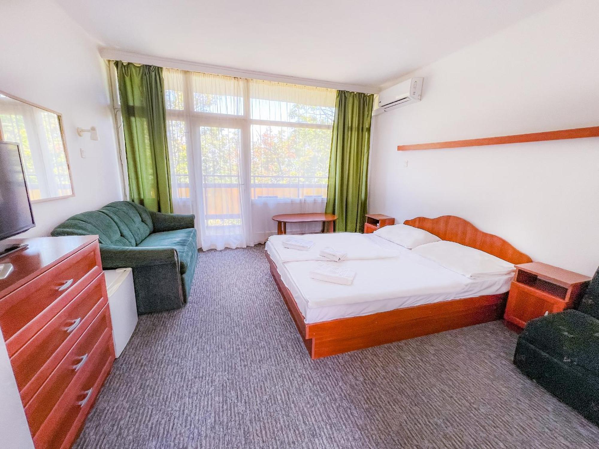 CE Napfény Hotel Siófok Extérieur photo