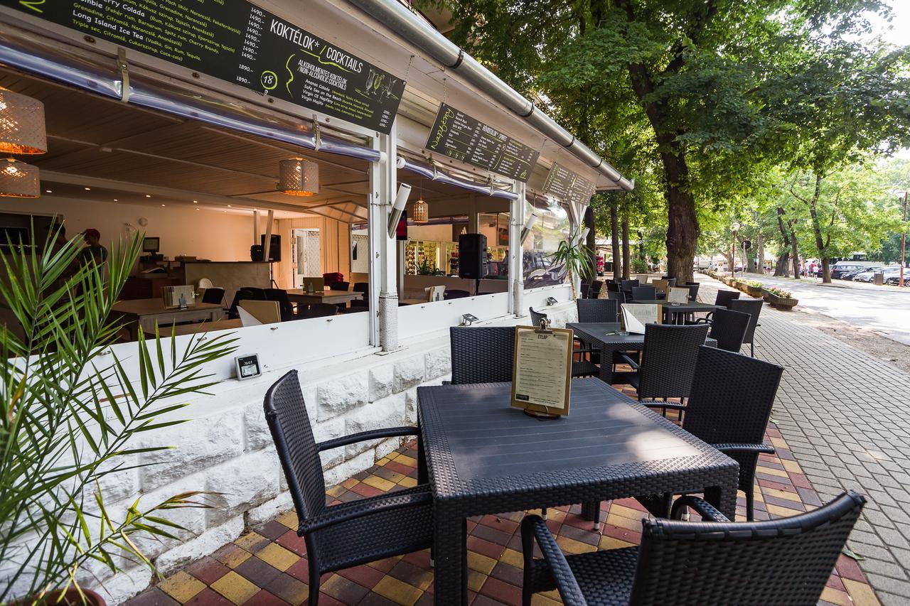 CE Napfény Hotel Siófok Extérieur photo